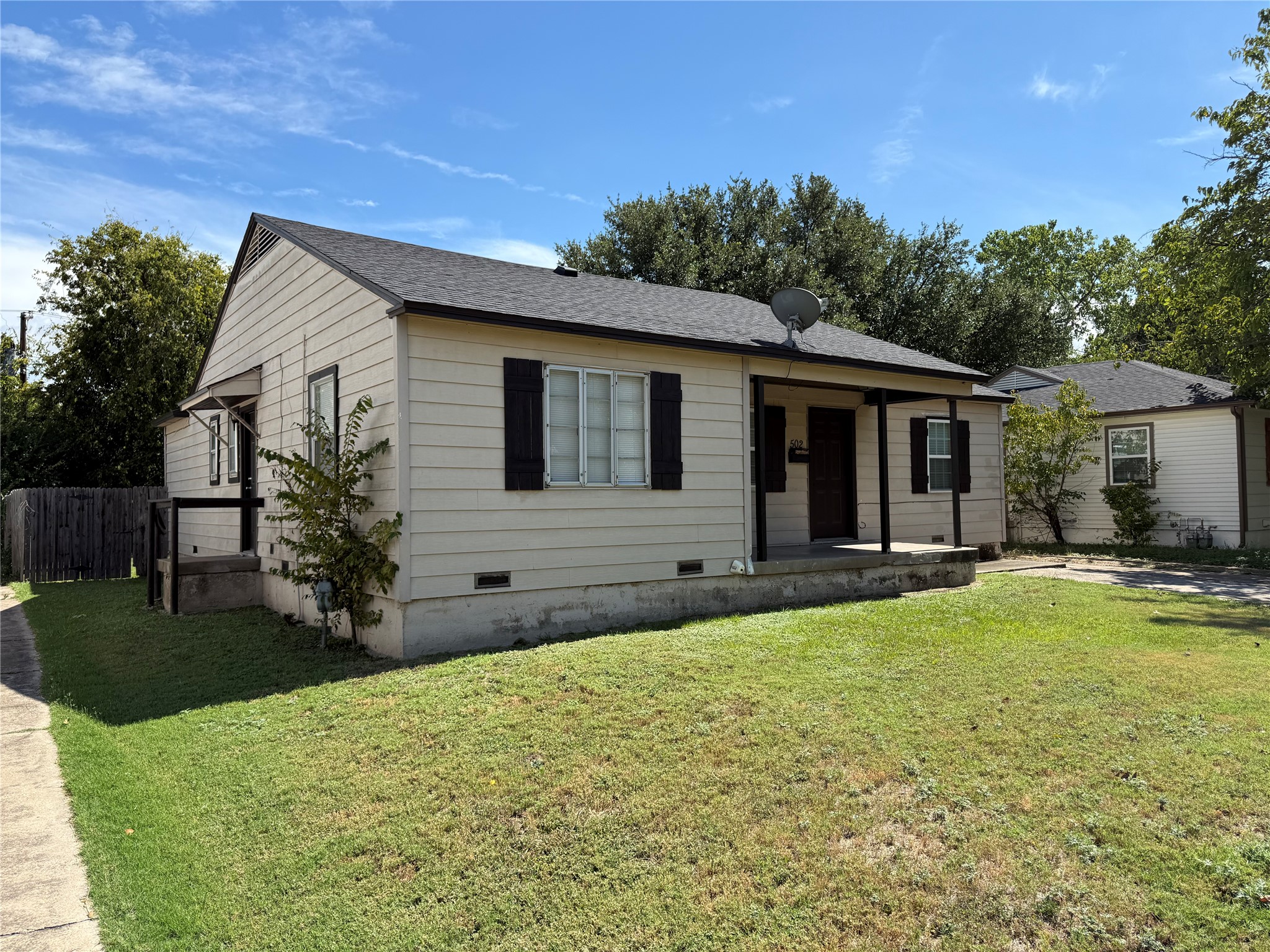 502 19th Street Grand Prairie TX 75050