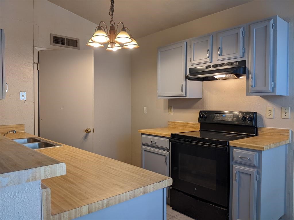 2433 Limestone Drive Arlington TX 76014