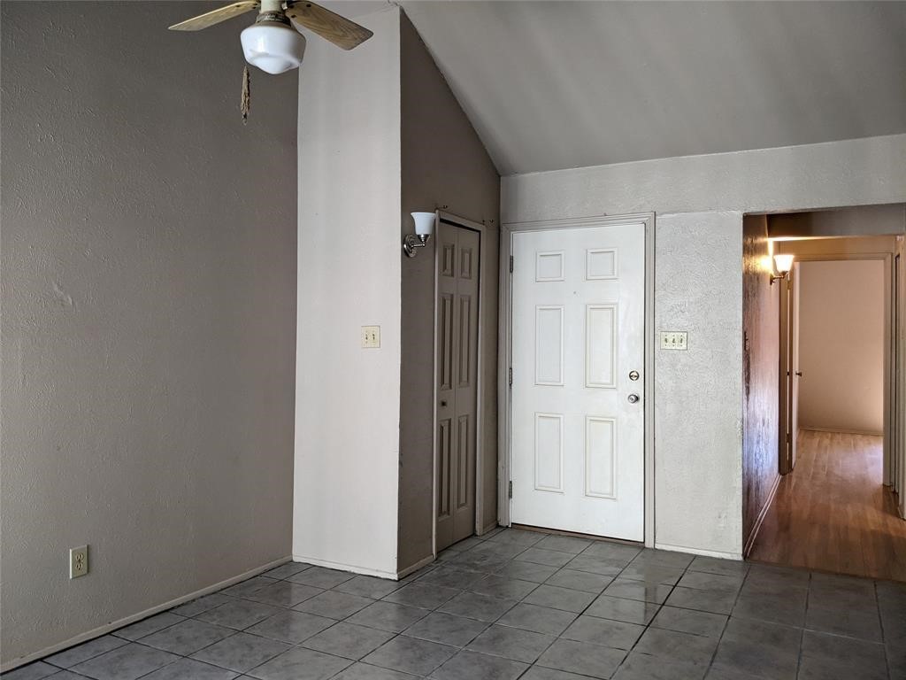 2433 Limestone Drive Arlington TX 76014