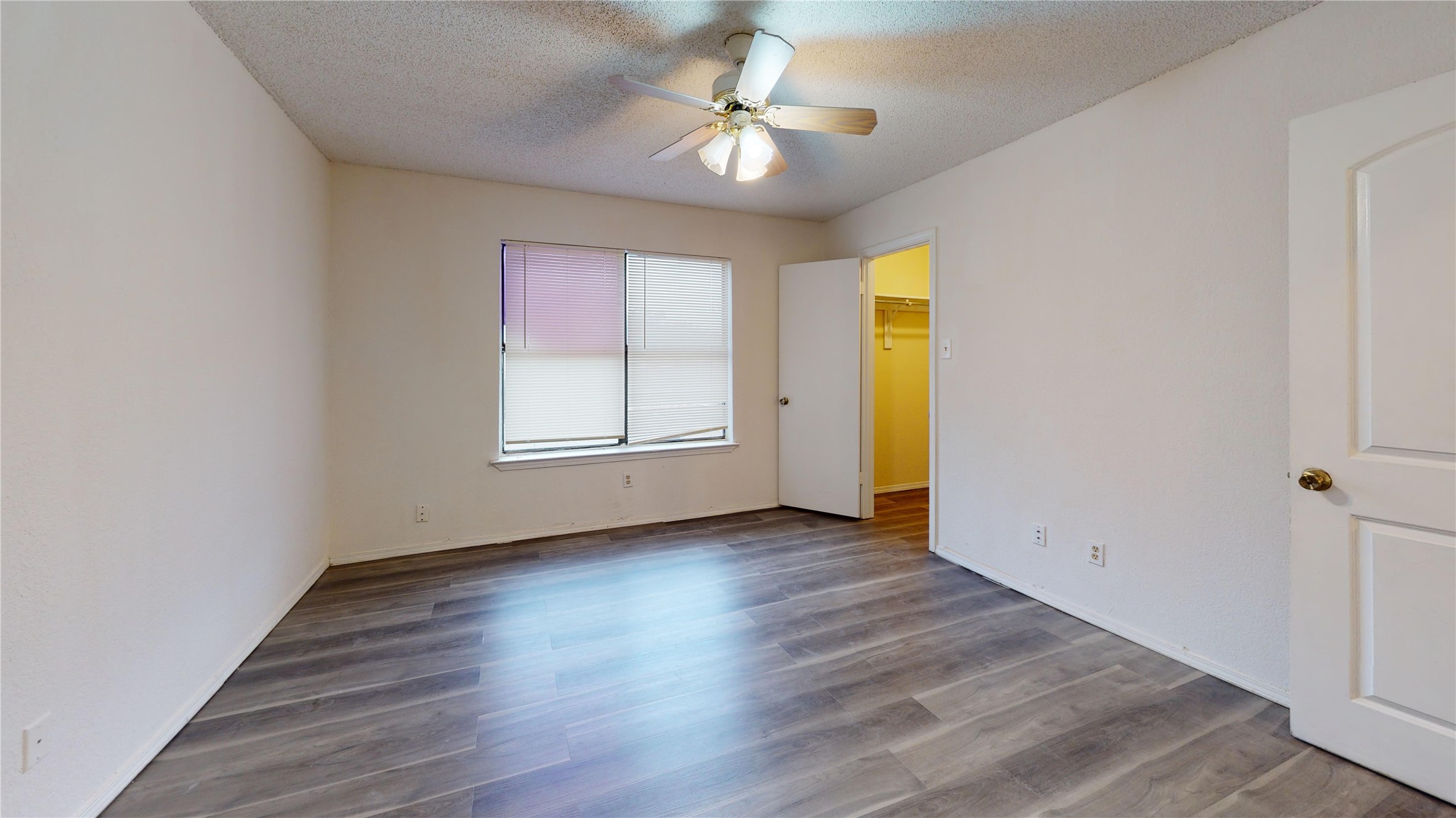 2117 W Walnut Street Garland TX 75042