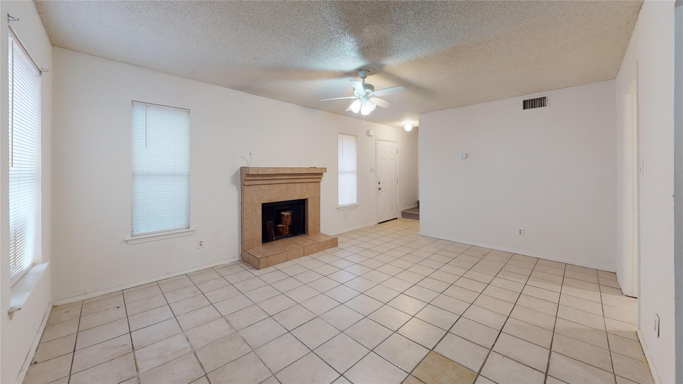 2117 W Walnut Street Garland TX 75042