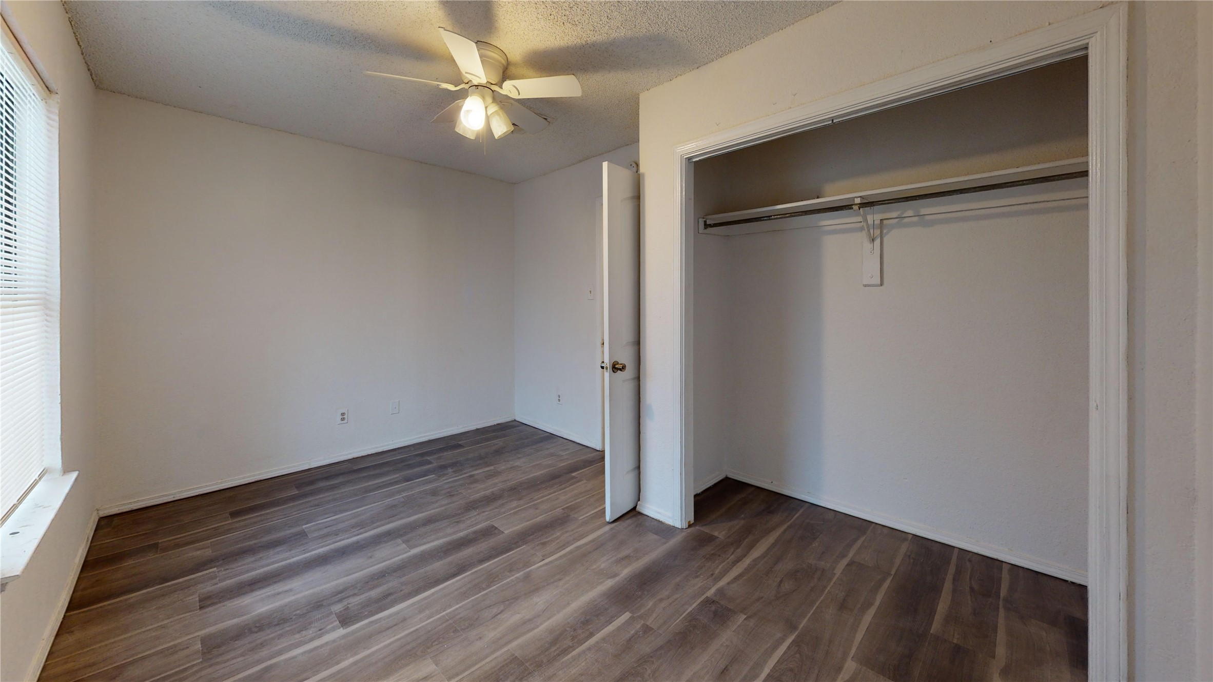 2117 W Walnut Street Garland TX 75042