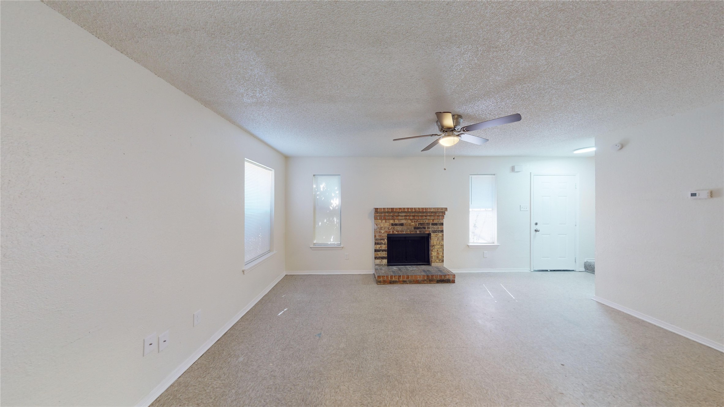 2117 W Walnut Street Garland TX 75042