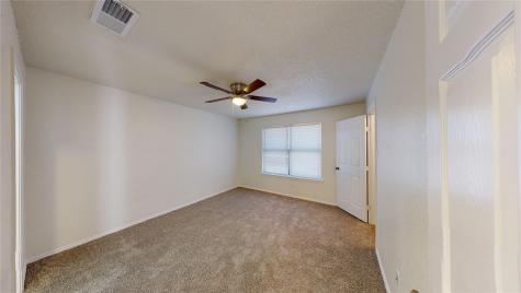 2117 W Walnut Street Garland TX 75042