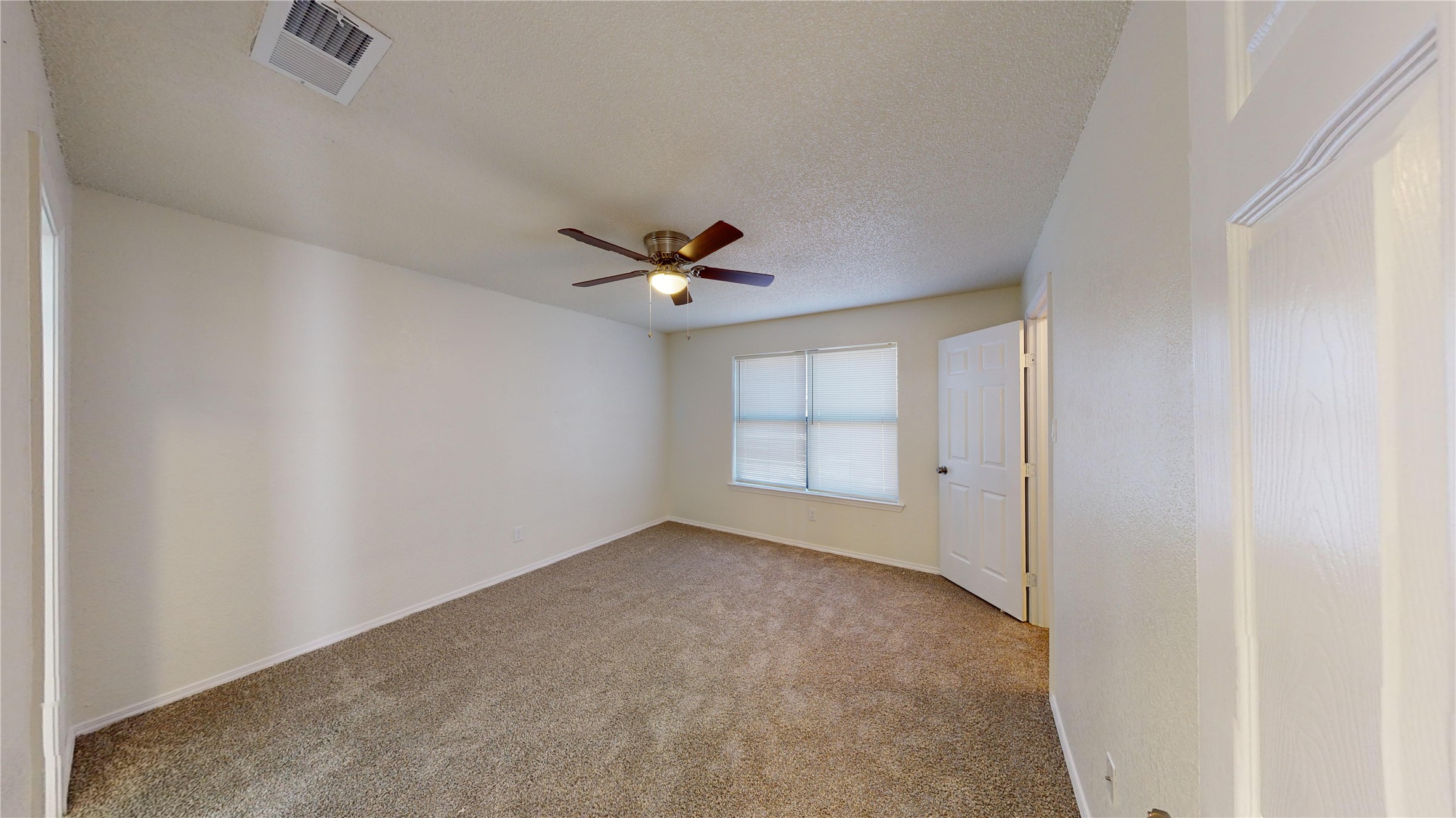 2117 W Walnut Street Garland TX 75042