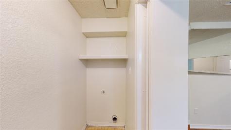 2117 W Walnut Street Garland TX 75042