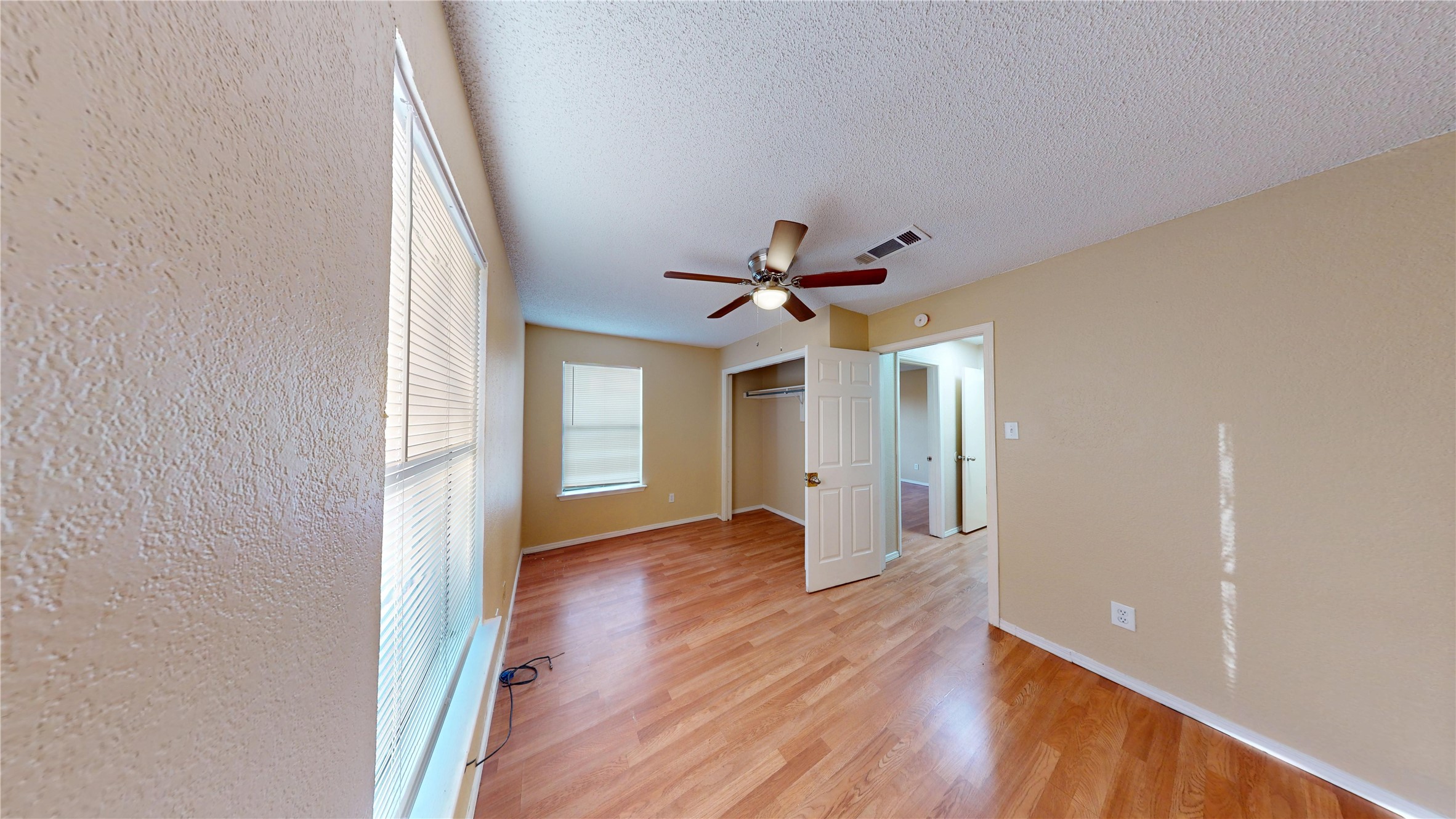 2117 W Walnut Street Garland TX 75042
