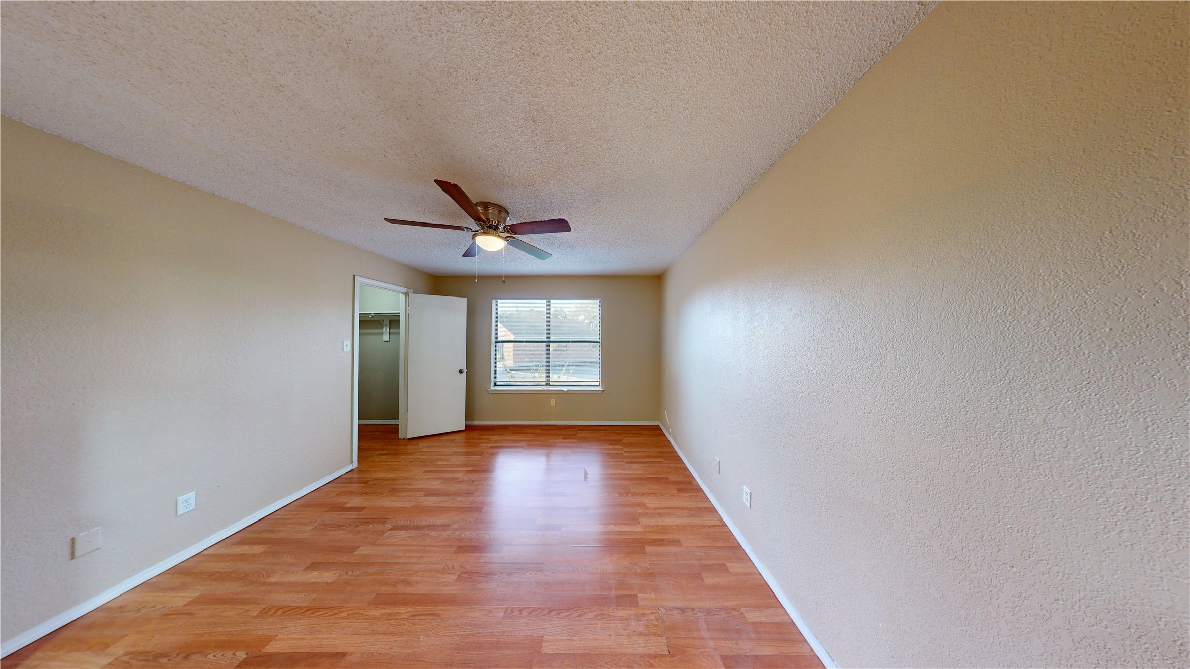 2117 W Walnut Street Garland TX 75042