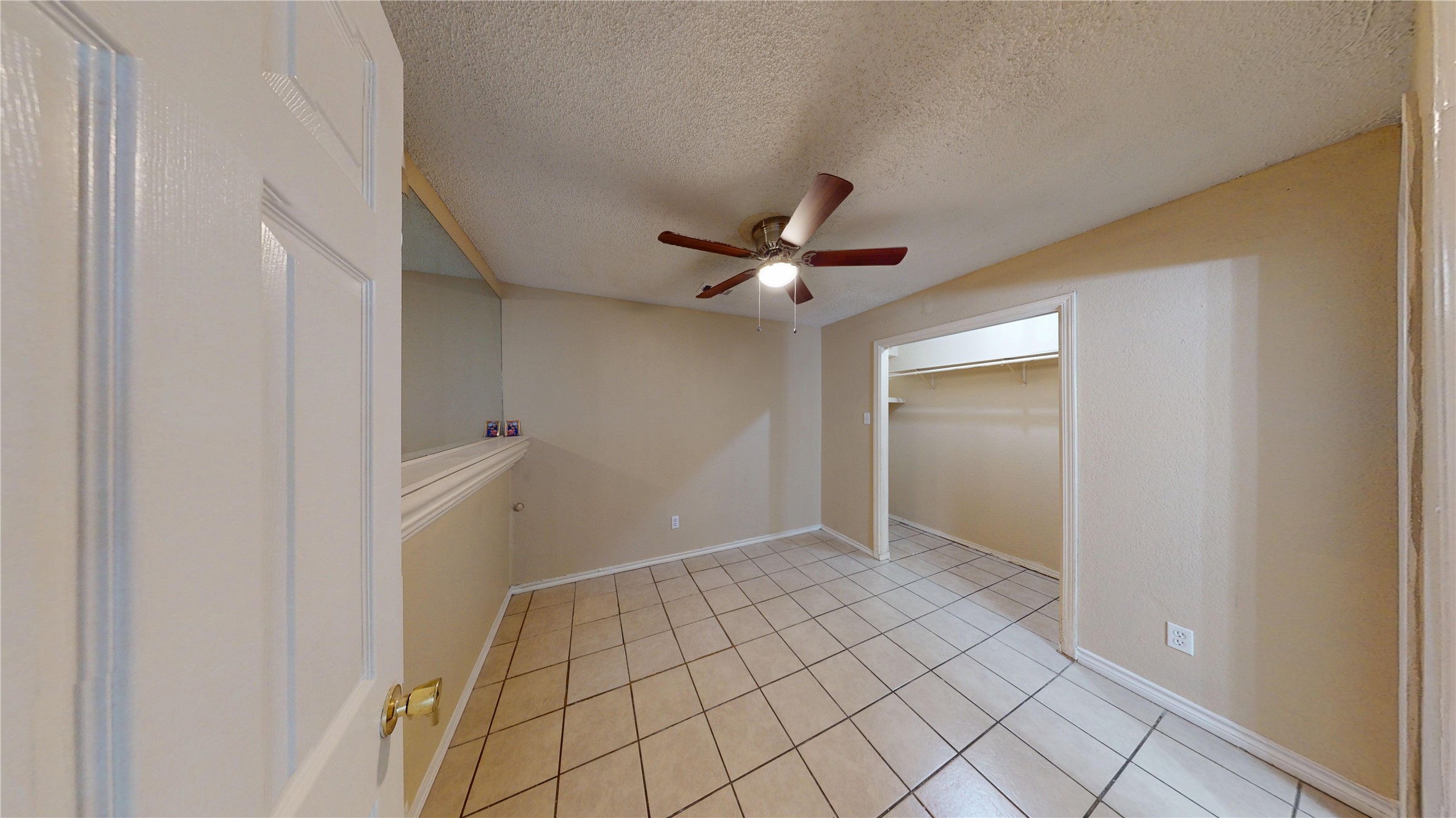 2117 W Walnut Street Garland TX 75042