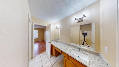 2117 W Walnut Street Garland TX 75042