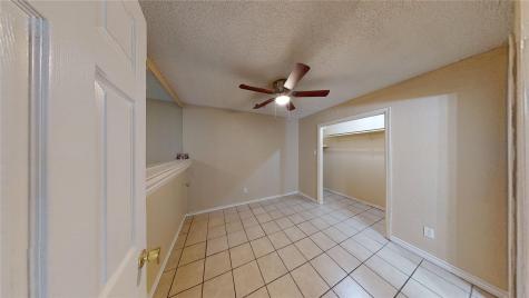 2117 W Walnut Street Garland TX 75042
