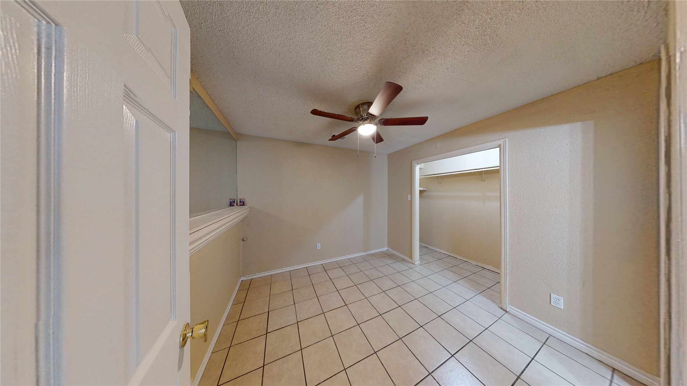 2117 W Walnut Street Garland TX 75042