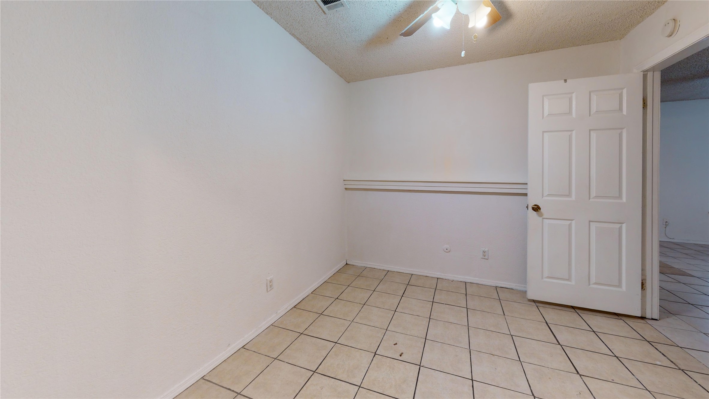 2117 W Walnut Street Garland TX 75042