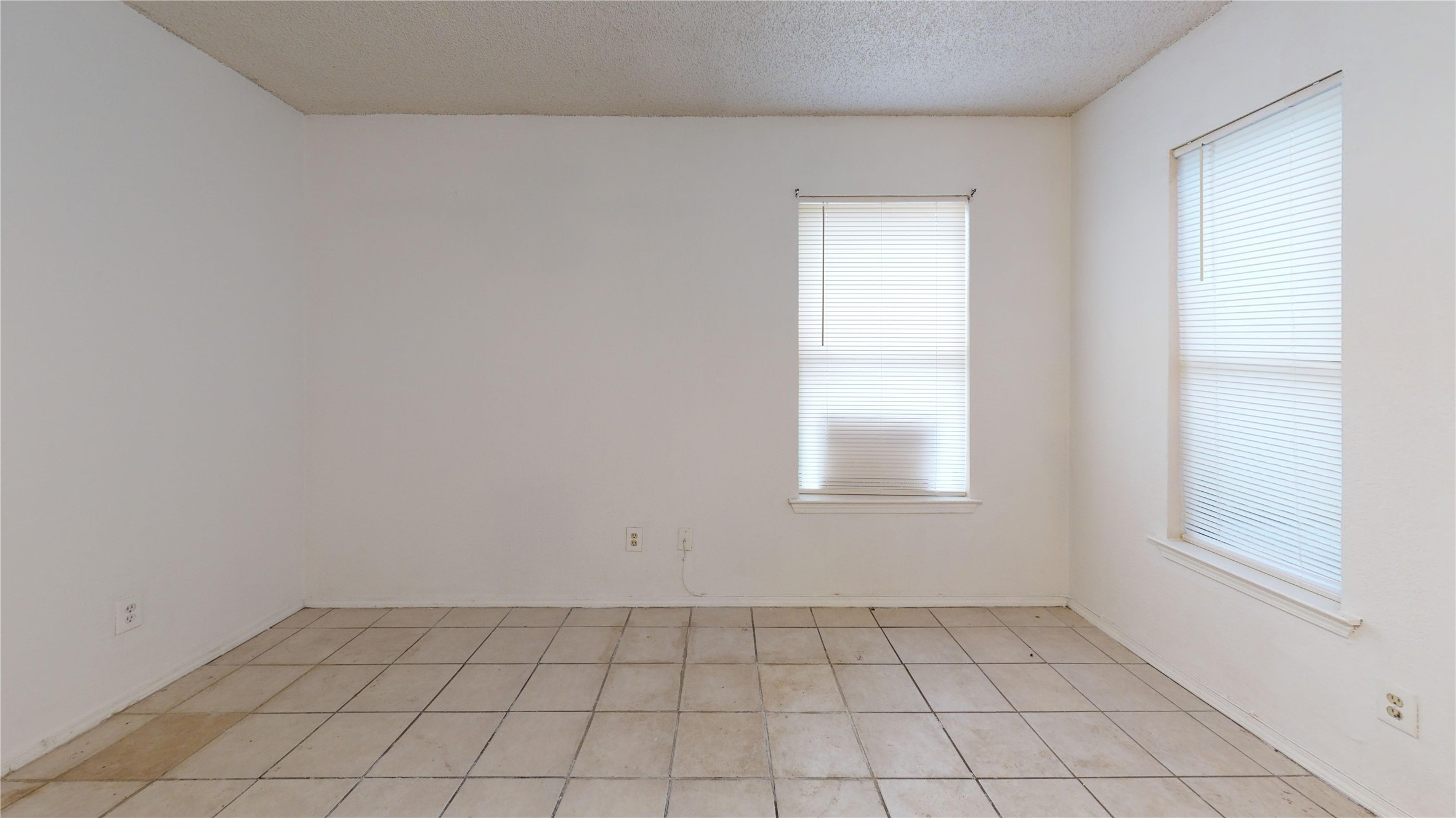 2117 W Walnut Street Garland TX 75042
