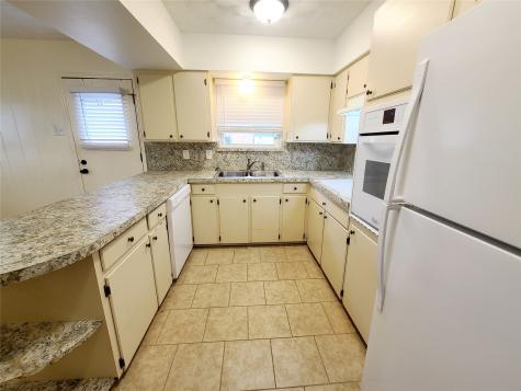 11040 Wyatt Street Dallas TX 75218