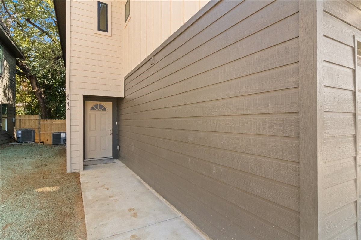 2644-2646 Hutchinson Street Fort Worth TX 76106