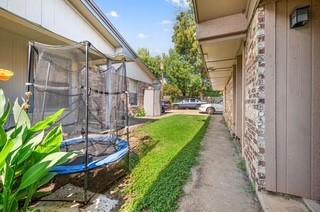 1122 N Center Street N Arlington TX 76011