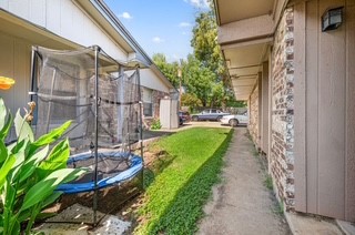 1122 N Center Street N Arlington TX 76011