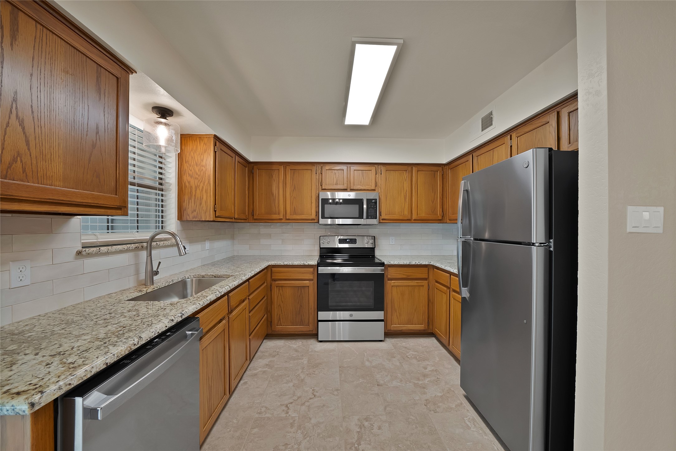 2415 Sanguinet Street Fort Worth TX 76107