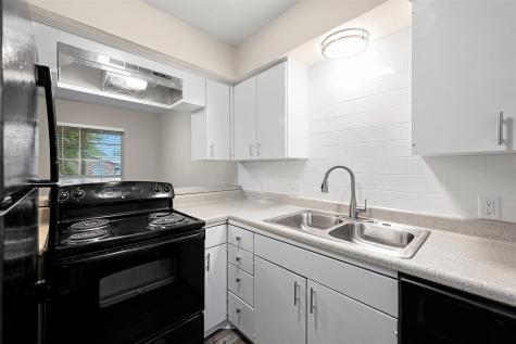 2221 Viewtop Lane Arlington TX 76012