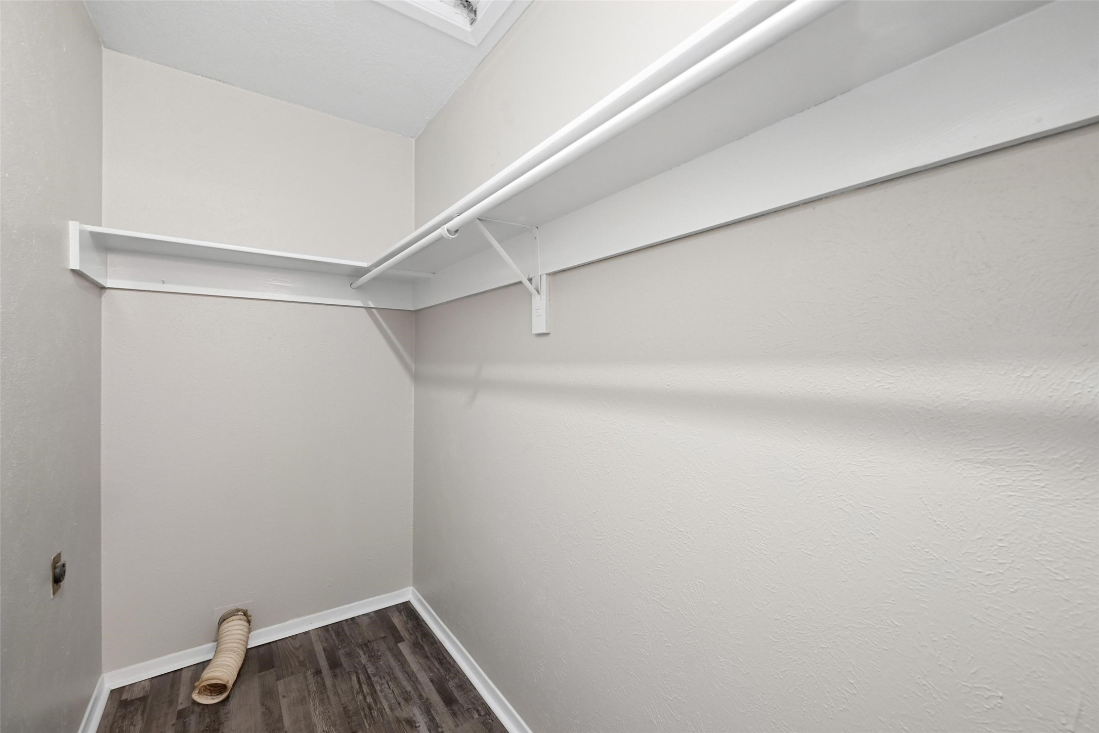 2221 Viewtop Lane Arlington TX 76012