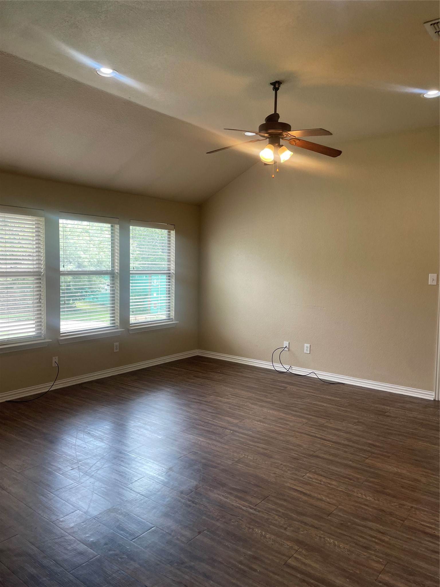 896 W 1st Street Maypearl TX 76064