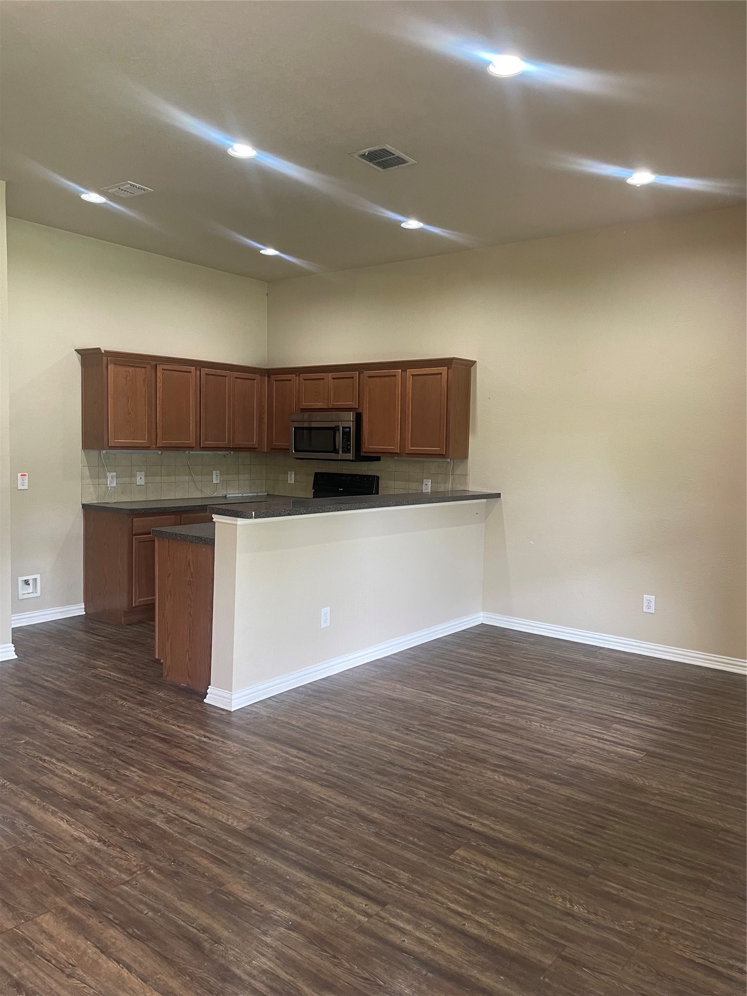 896 W 1st Street Maypearl TX 76064
