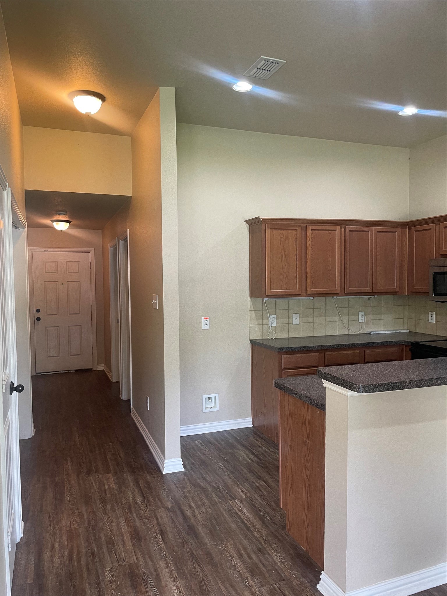 896 W 1st Street Maypearl TX 76064