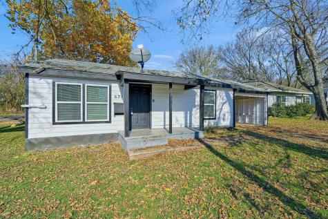 631 W Baker Street Denison TX 75020