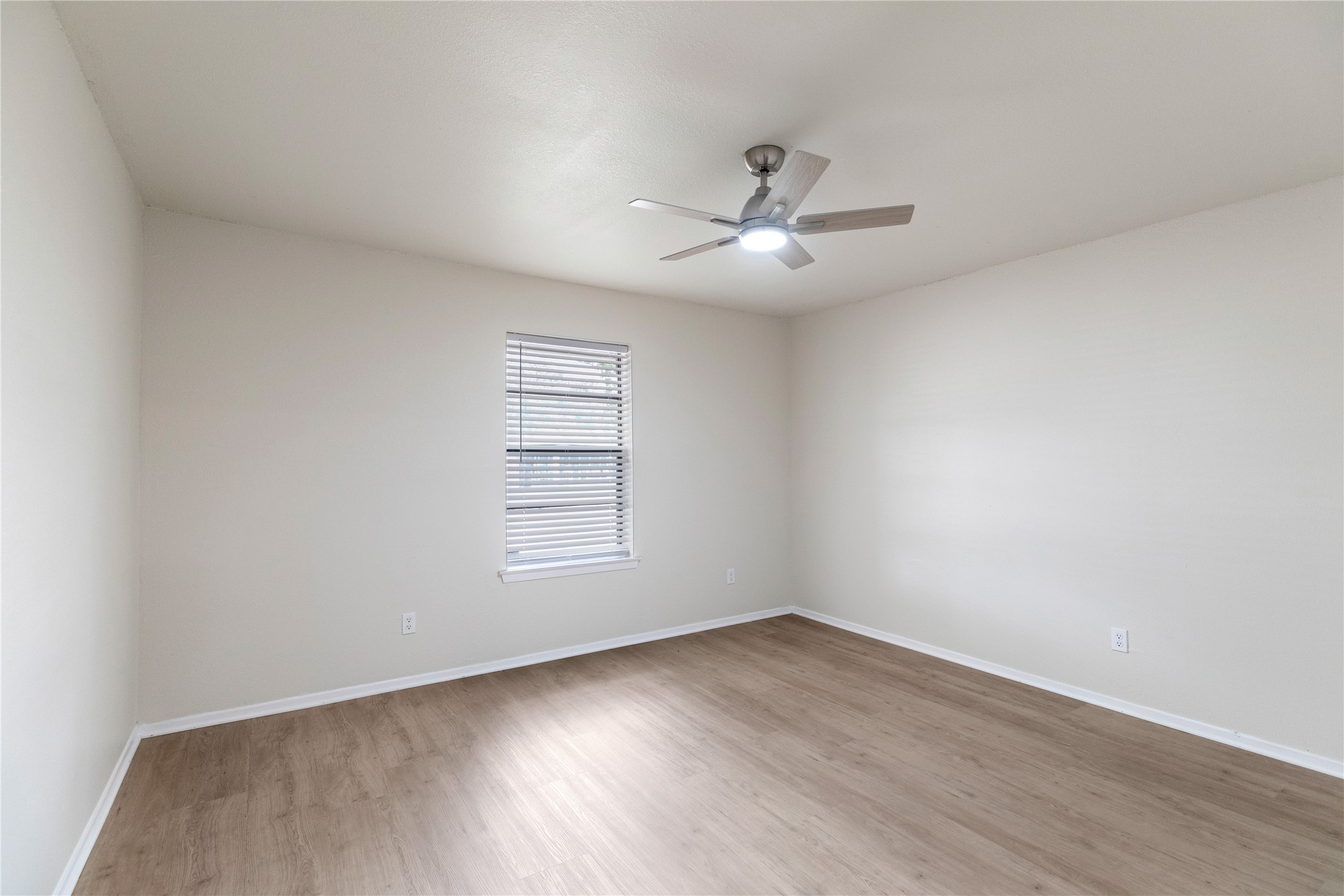 1608 Brown Trail Hurst TX 76054