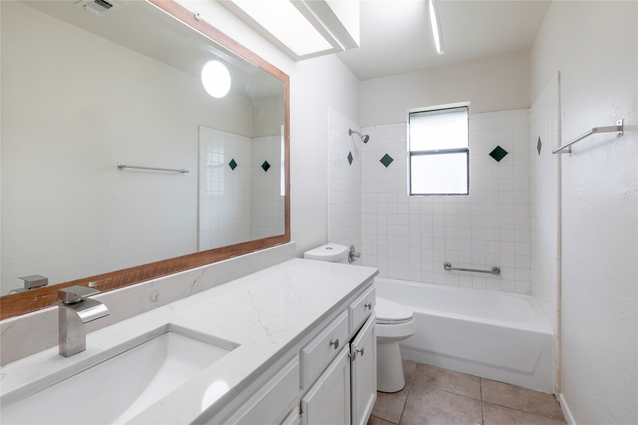 1608 Brown Trail Hurst TX 76054
