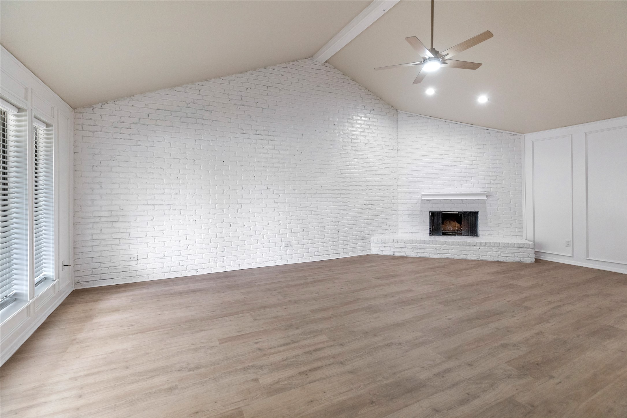 1608 Brown Trail Hurst TX 76054