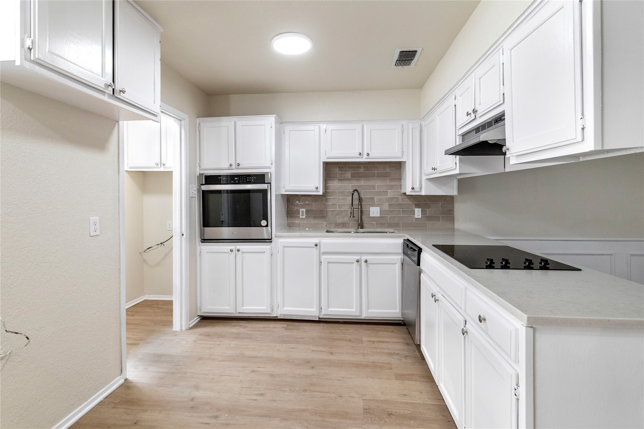 1608 Brown Trail Hurst TX 76054