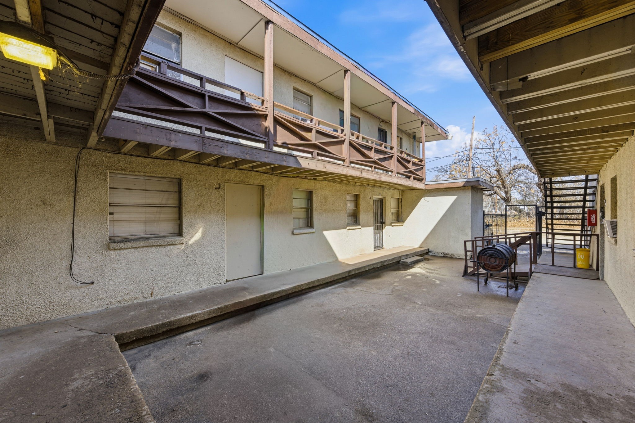 2718 Cleveland Street Dallas TX 75215