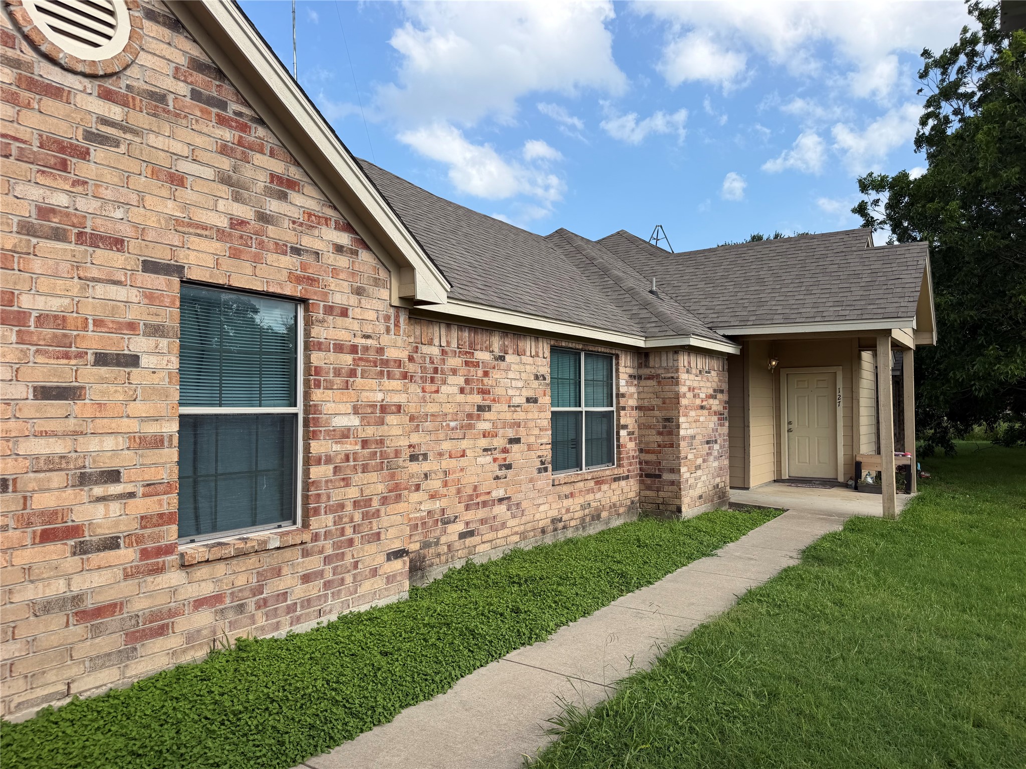 121-127 Sunburst Court Weatherford TX 76087