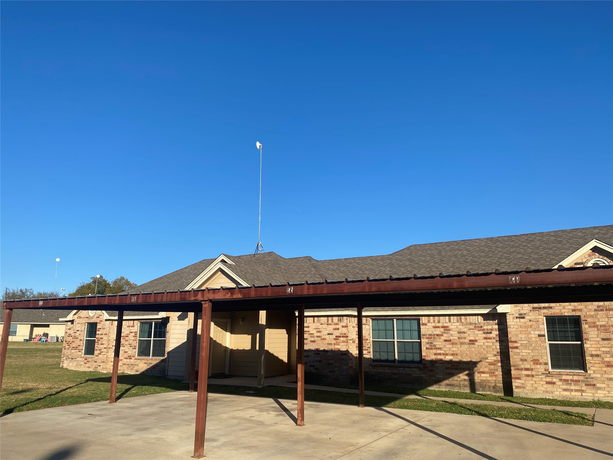 121-127 Sunburst Court Weatherford TX 76087
