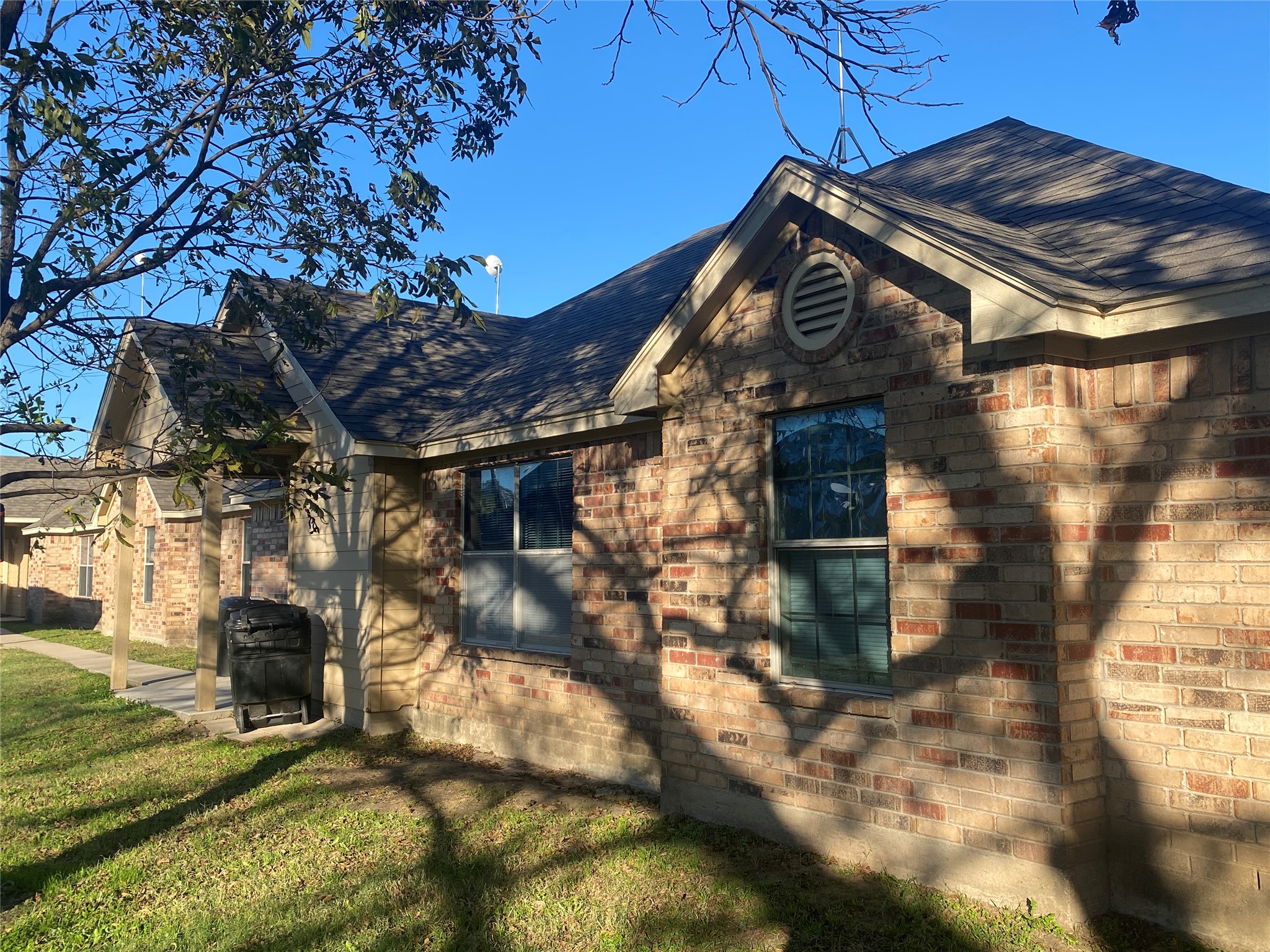 121-127 Sunburst Court Weatherford TX 76087