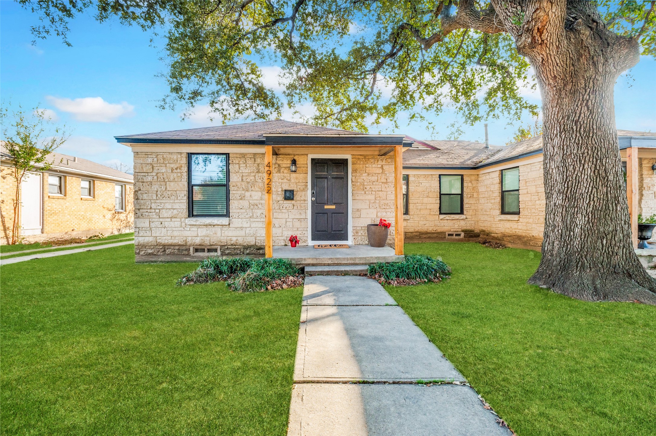 4920/4922 W University Boulevard Dallas TX 75209