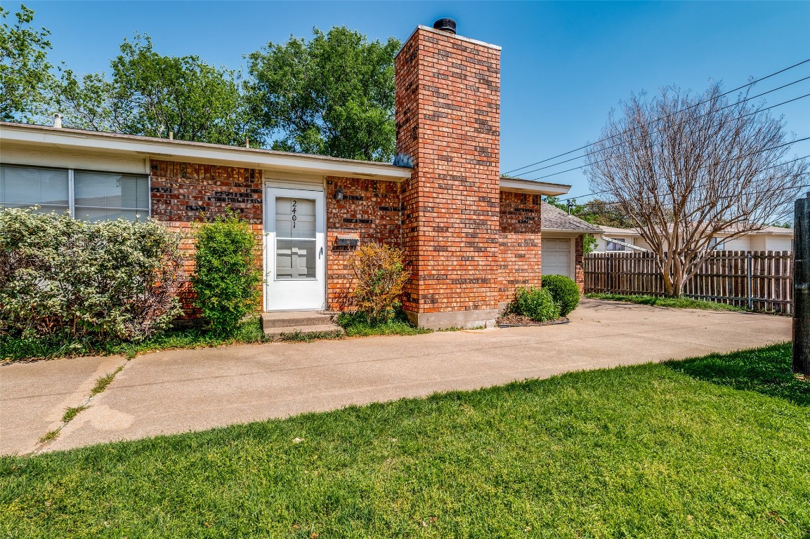 2401 Springmont Court Arlington TX 76012