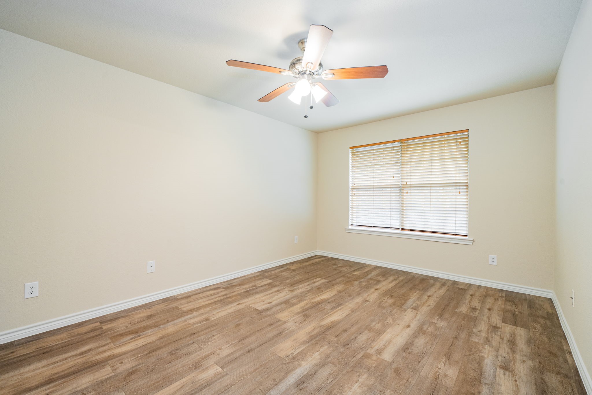 26 Duplex Portfolio Commerce TX 75428