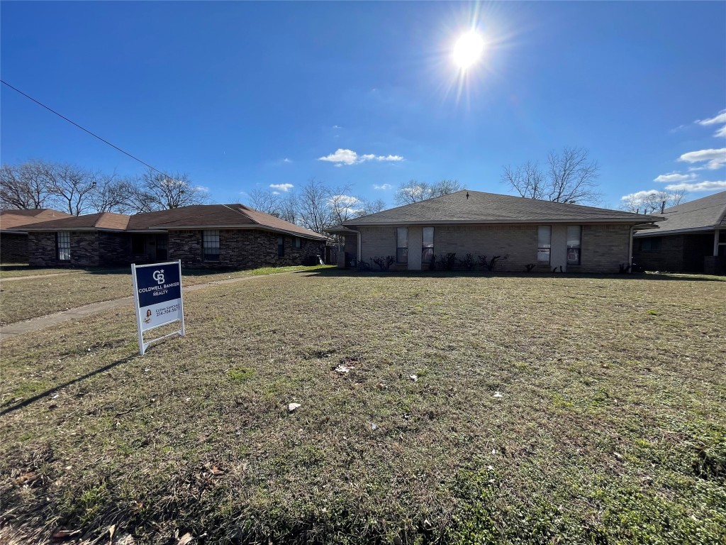 206 W Shady Grove Road Irving TX 75060