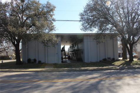 428 N Dallas Avenue Lancaster TX 75146