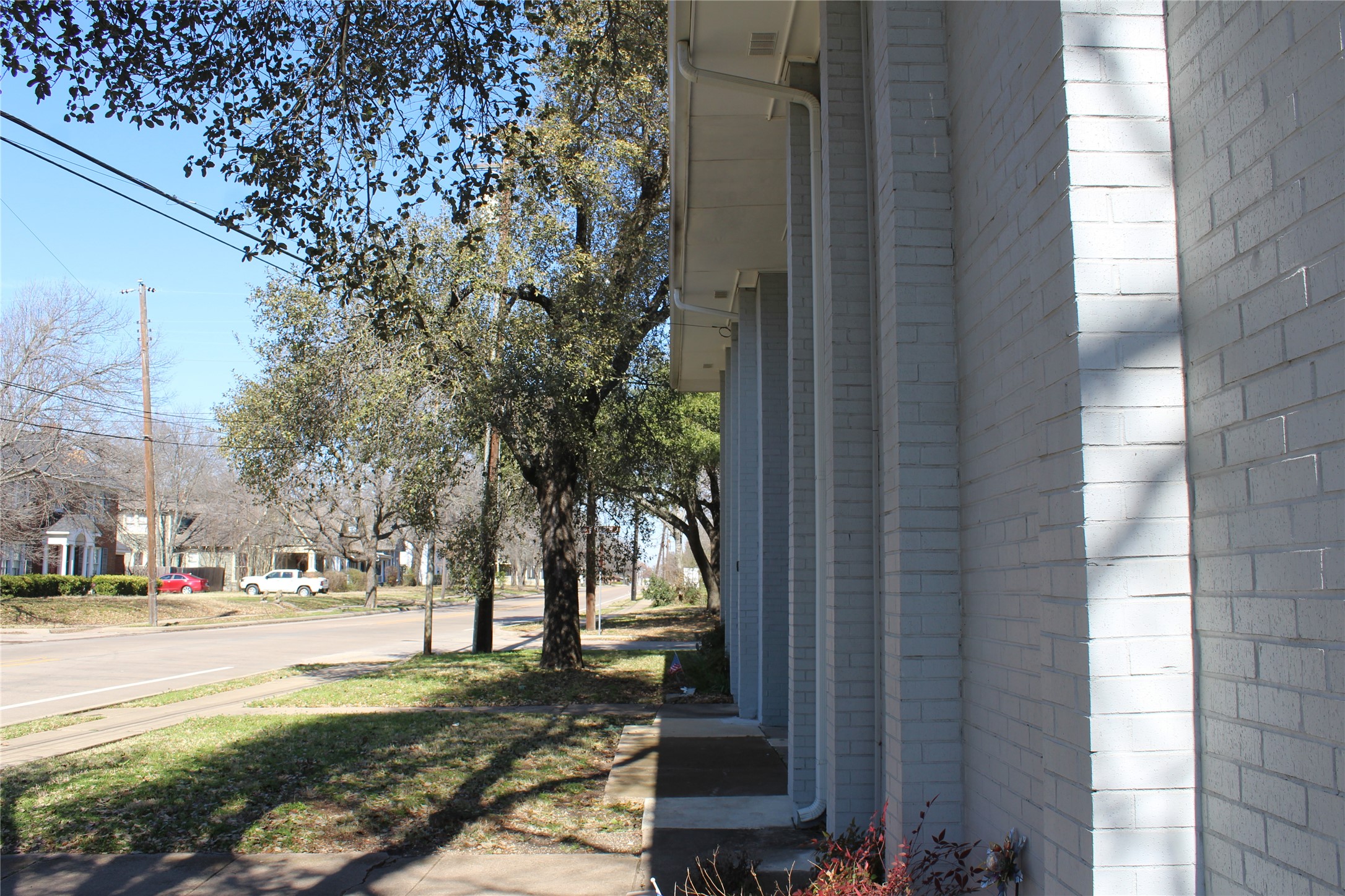428 N Dallas Avenue Lancaster TX 75146