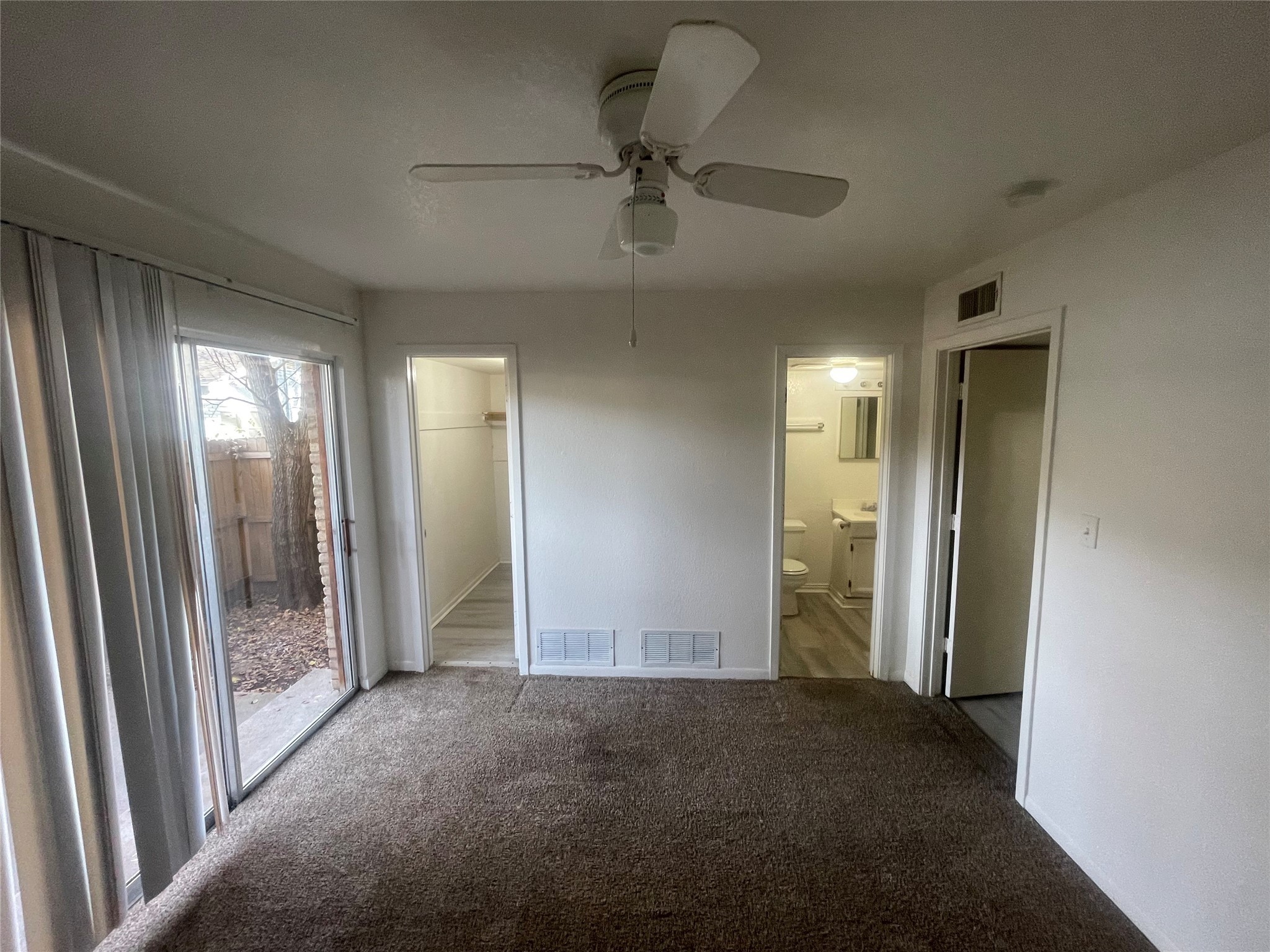 322 S Waco Street Weatherford TX 76086