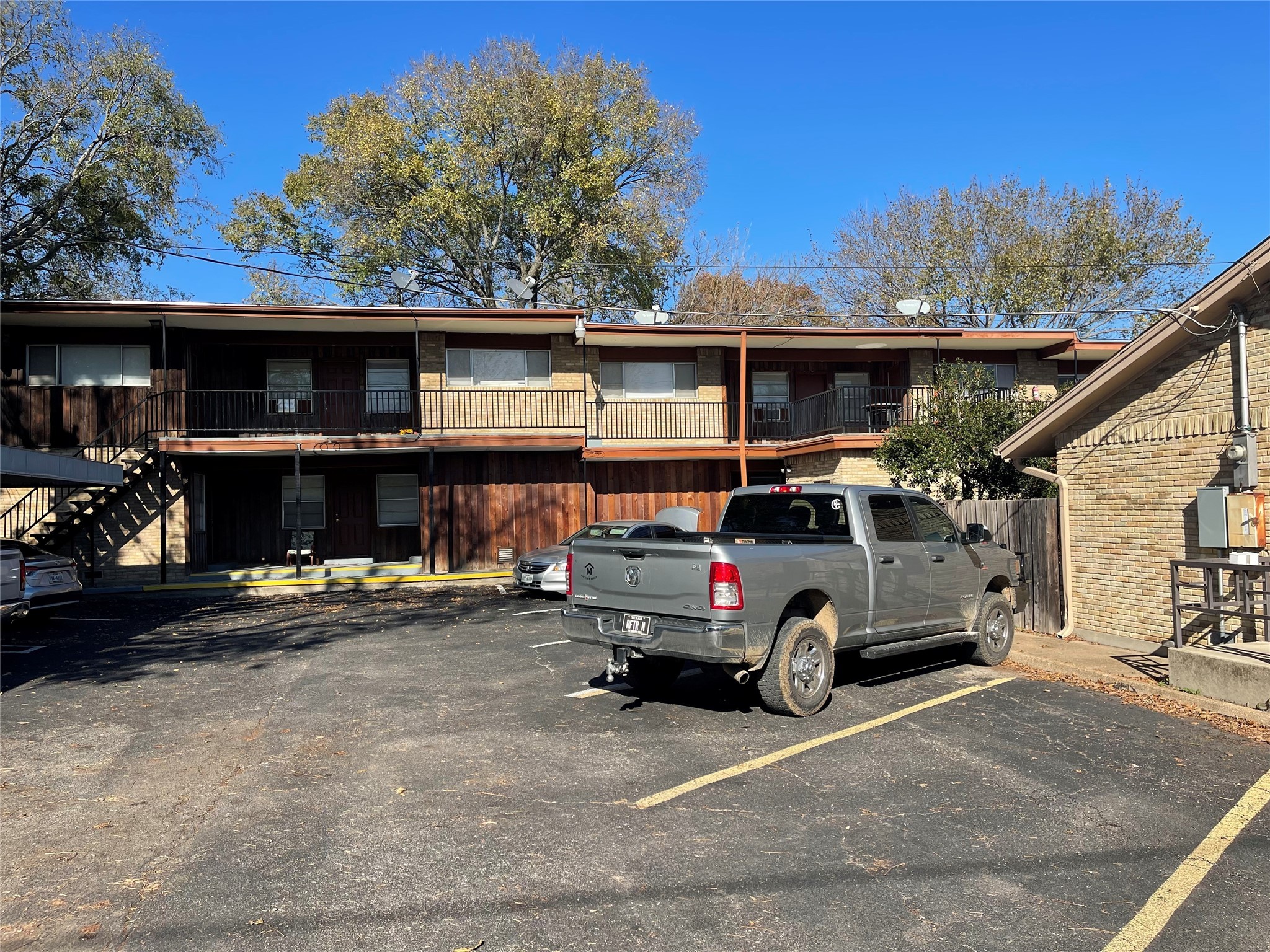 322 S Waco Street Weatherford TX 76086