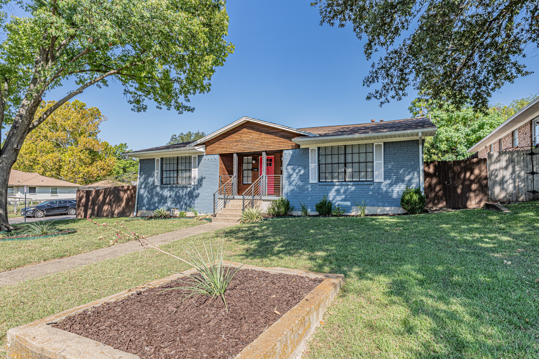 10803 Lake Gardens Drive Dallas TX 75218