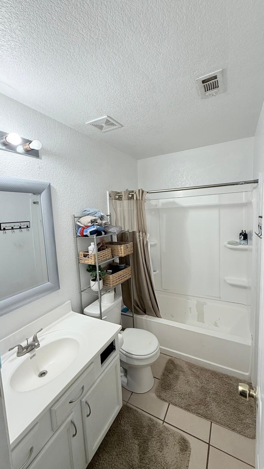 1419 E Robert Street Fort Worth TX 76104