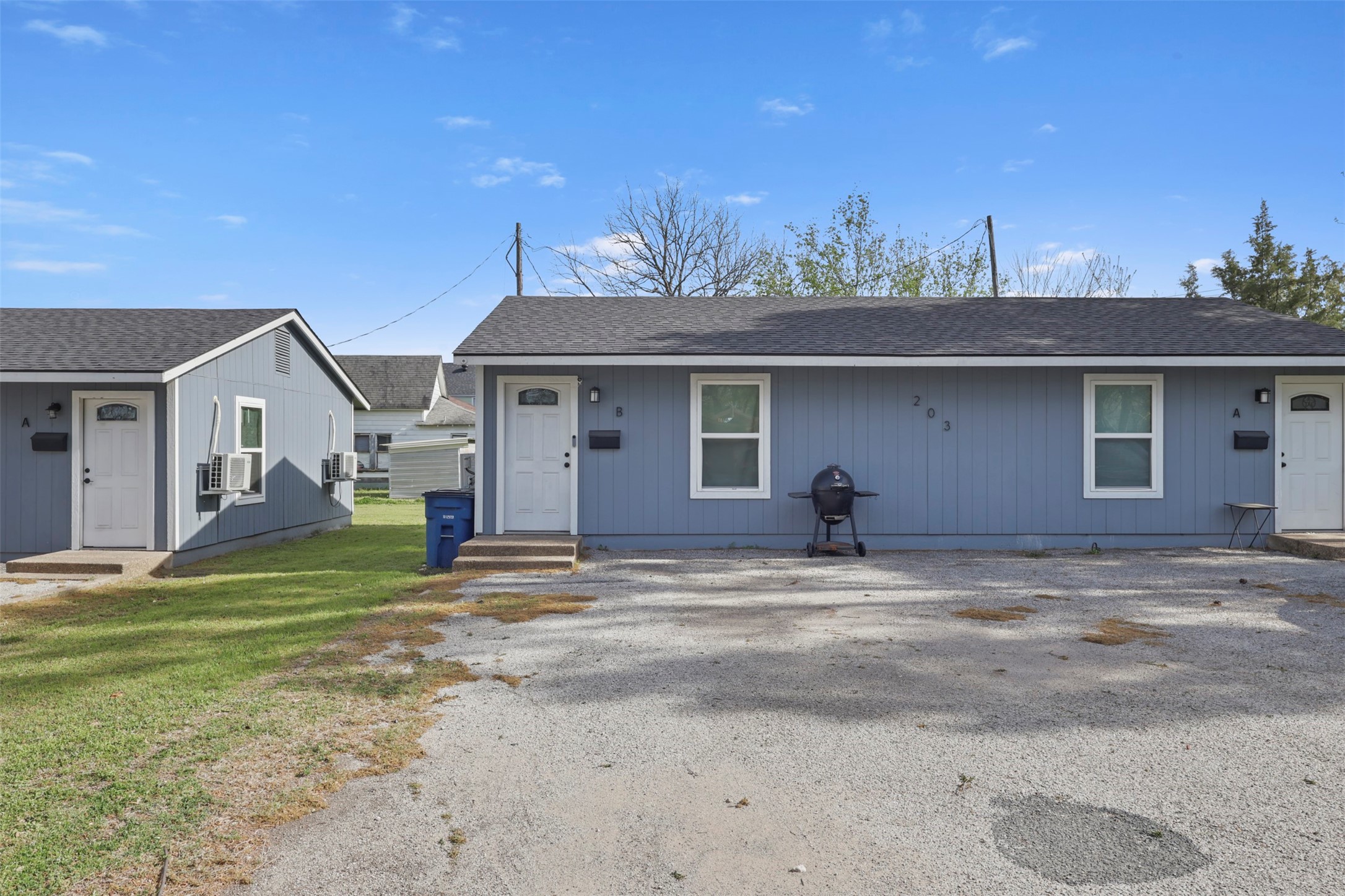 203 E Bremond Street Ennis TX 75119