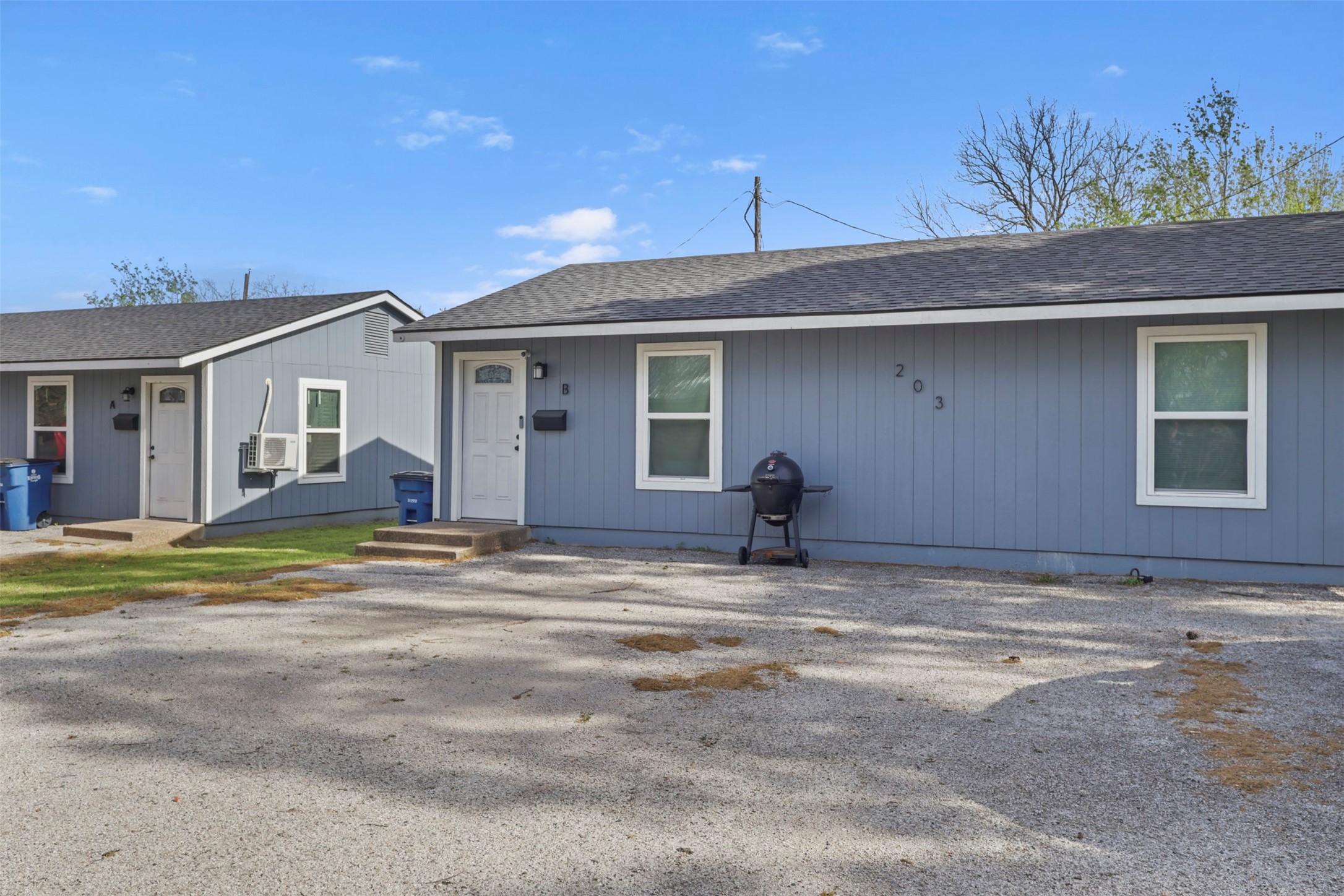 203 E Bremond Street Ennis TX 75119