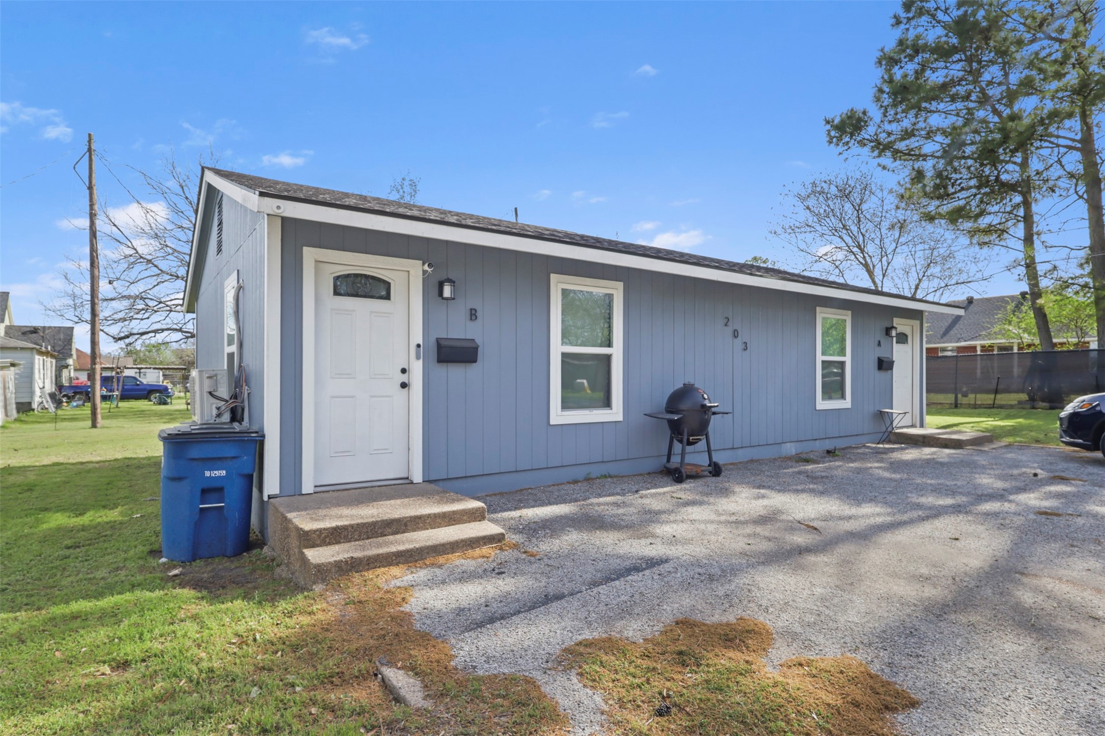 203 E Bremond Street Ennis TX 75119